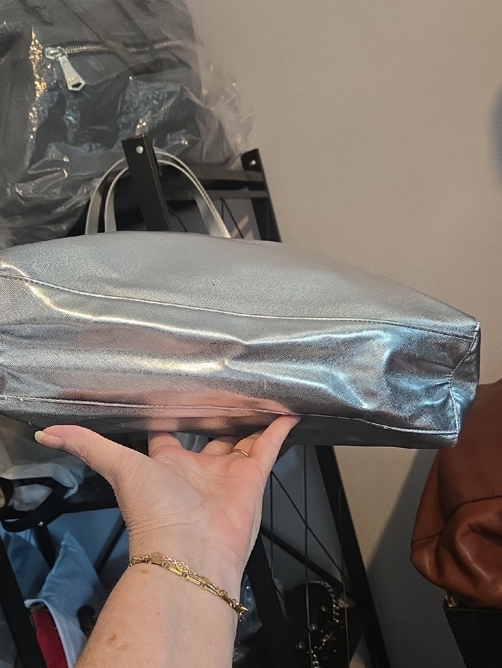 Clinique Shimmering Silver Tote NWOT - Picture 6 of 8